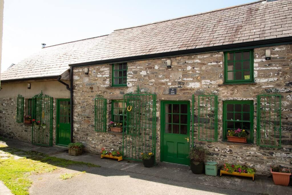 Yr Hen Efail - Old Smithy Villa Tregaron Exterior foto